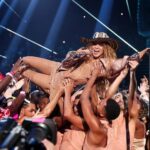 Shakira Brilla en los 2023 VMAs: Video Vanguard y un Espectáculo de Hips, Tango y Éxitos