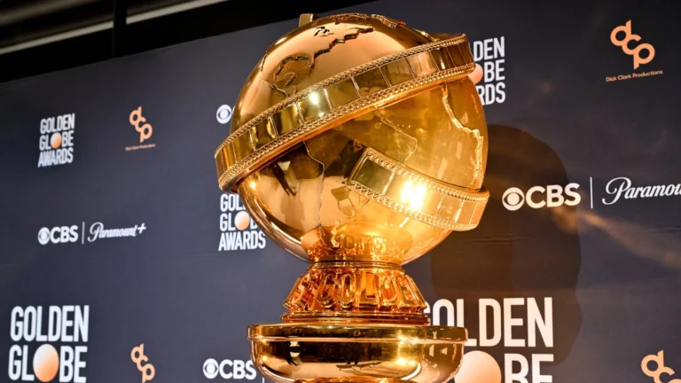 Brillando en la Noche Dorada: ‘Oppenheimer’ Domina los Golden Globes 2024 y el Épico Adiós de ‘Succession’ Deja un Legado en las Serie